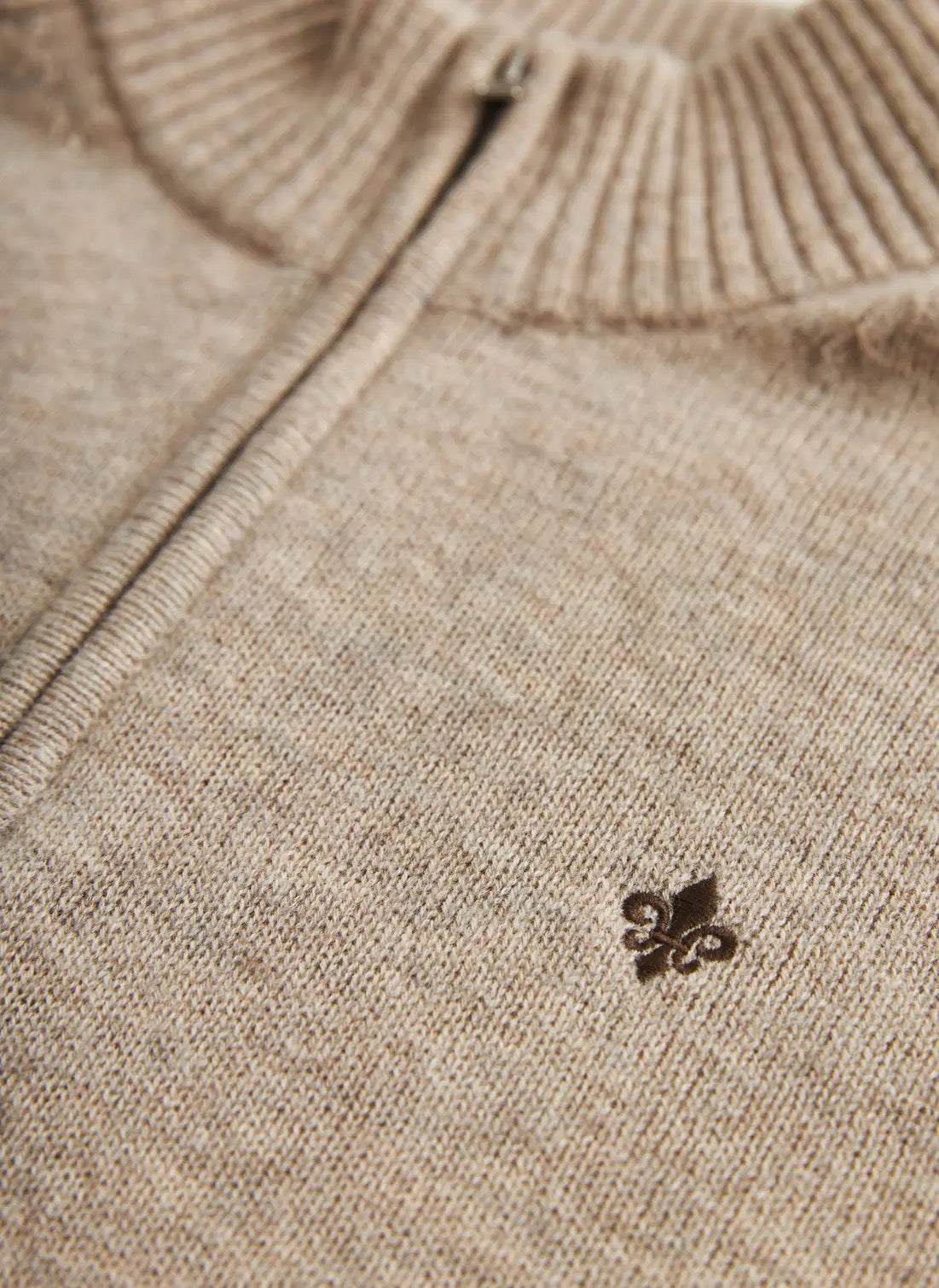 Hertford Half Zip