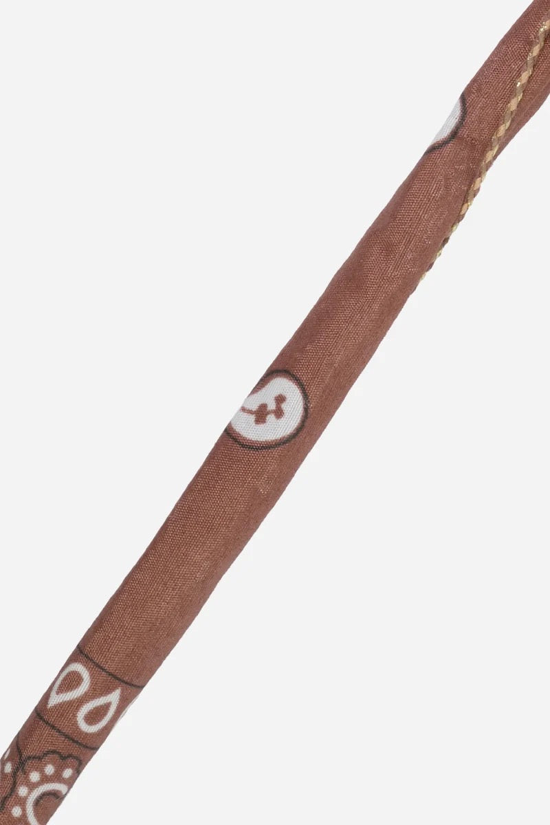 LAIA BANDANA MARRON CHARMS