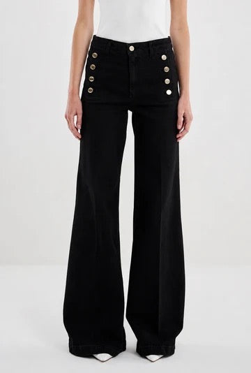 GIUDITH 32 BLACK